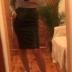 Carine Rotitfeld  Uniqlo Faux Leather pencil skirt